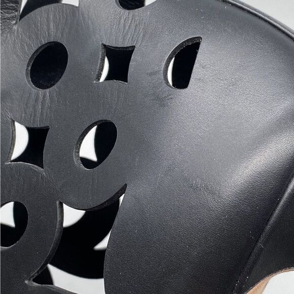 Manolo Blahnik Taralo 90MM Leather Booties size 41 - Picture 12 of 16